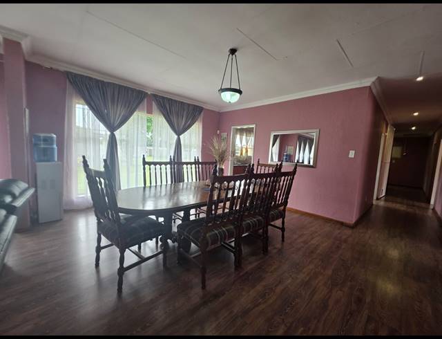 4 BEDROOM HOUSE FOR SALE IN BUYSCELIA
